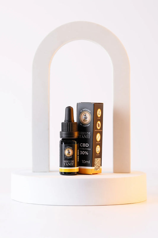Aceite CBD 30% con Melatonina Beso de Tanit